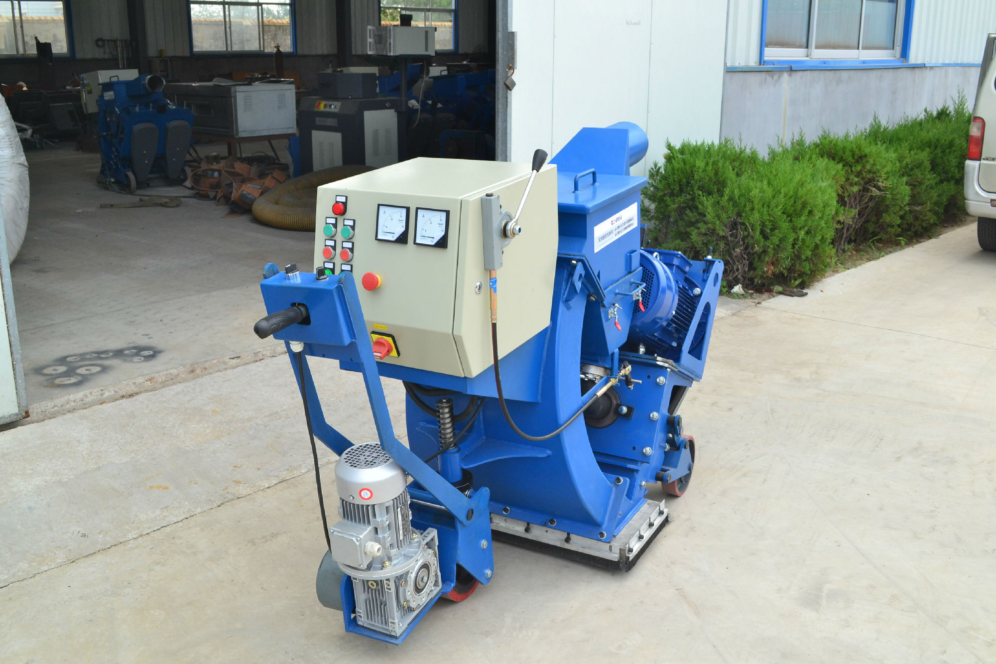 路面拋丸機